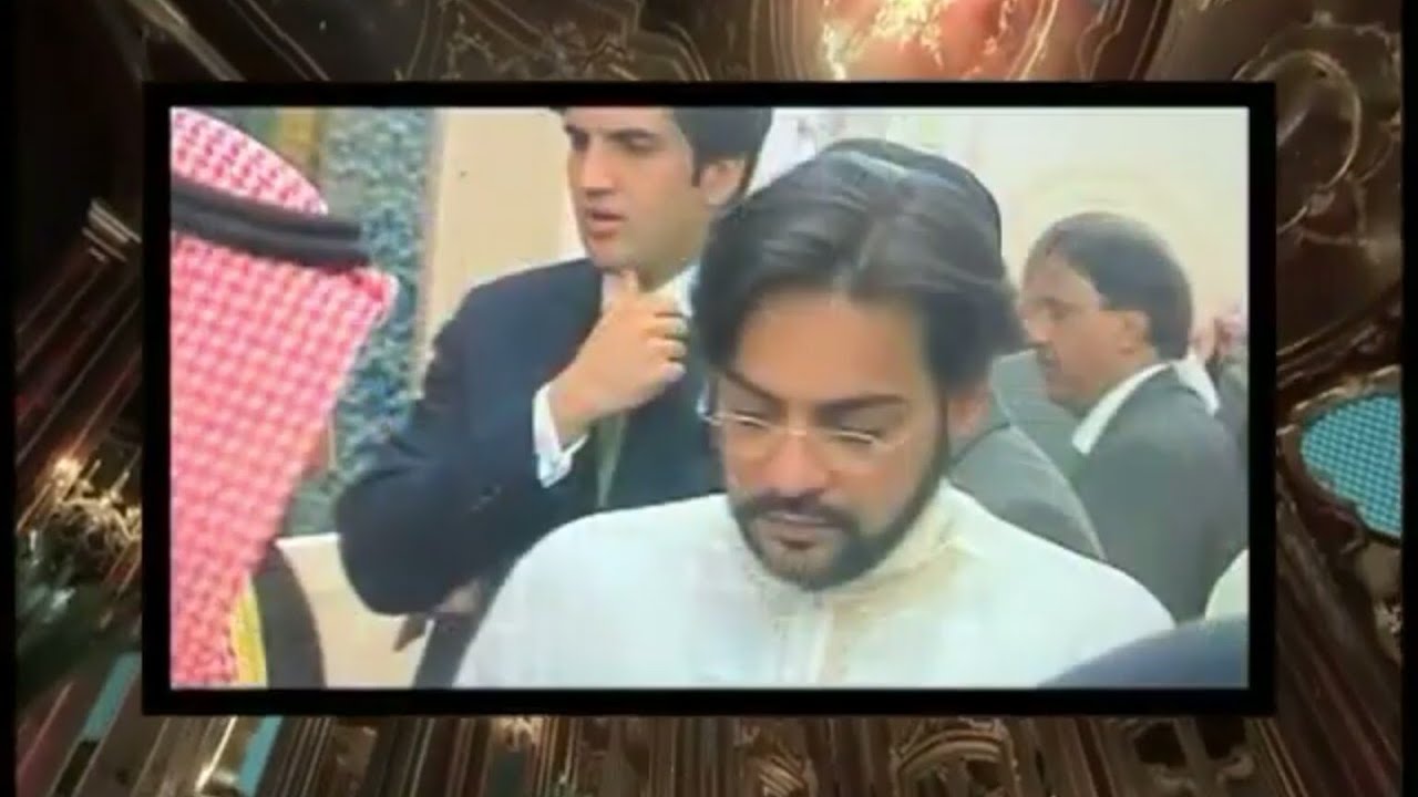 Aamir Liaquat went inside Roza Rasool (S.A.W.)