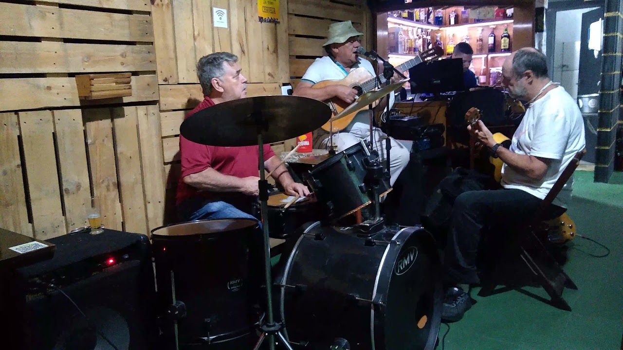 Folhas no ar - Herm&iacute;nio Belo de Carvalho e Elton Medeiros