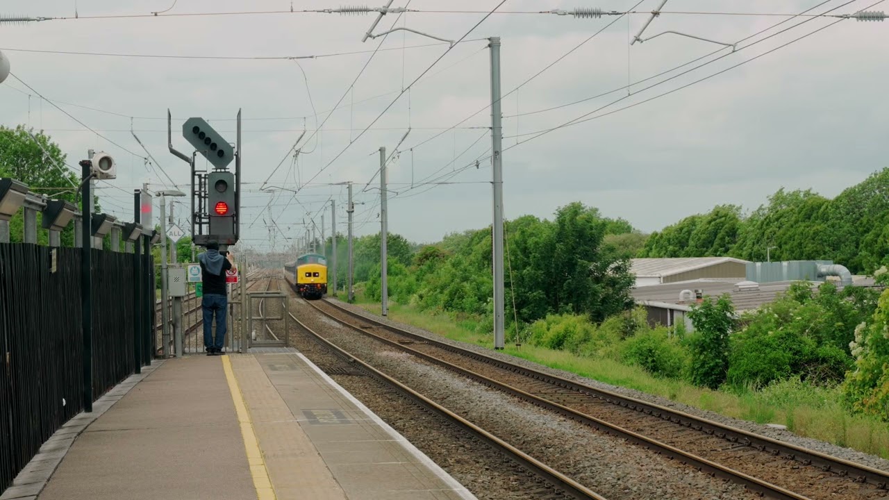 Peak 45118 Back on the Midland Mainline