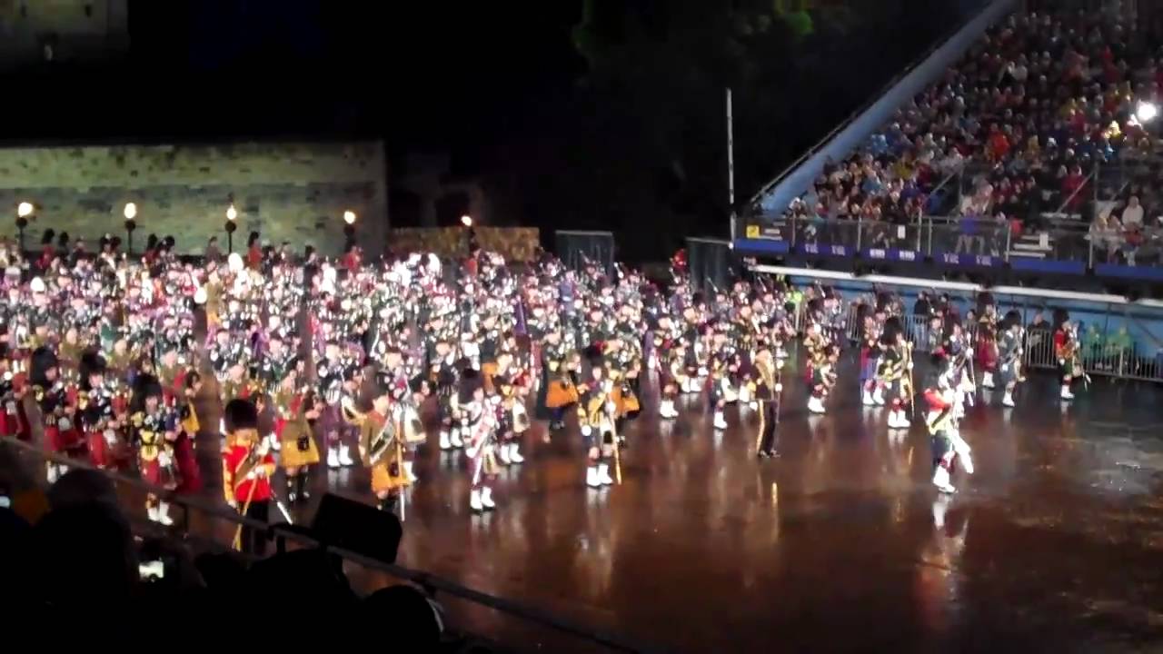 Massed Pipes & Drums March On, The Royal Edinburgh Military Tattoo 2010
