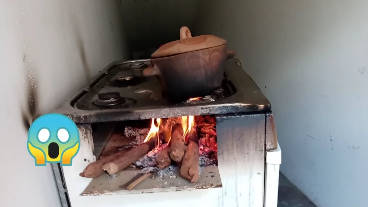 Fiz um FOGÃO A LENHA COM UM FOGÃO A GÁS VELHO CONFIRA