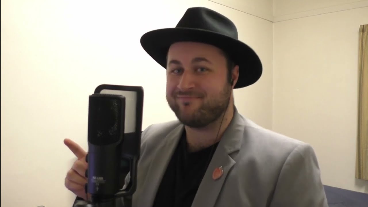 MY KIND OF TOWN  - FRANK SINATRA Cover By Aaron Beck