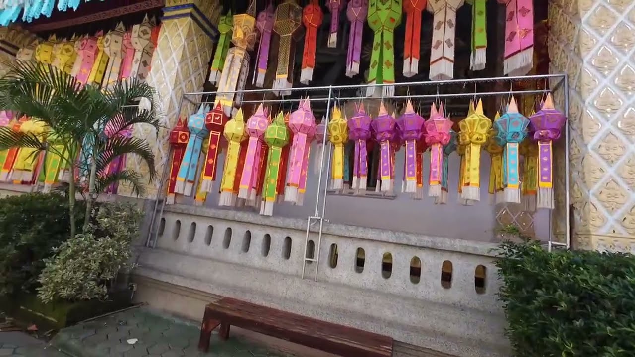 โคมแสนดวง จังหวัดลำพูน