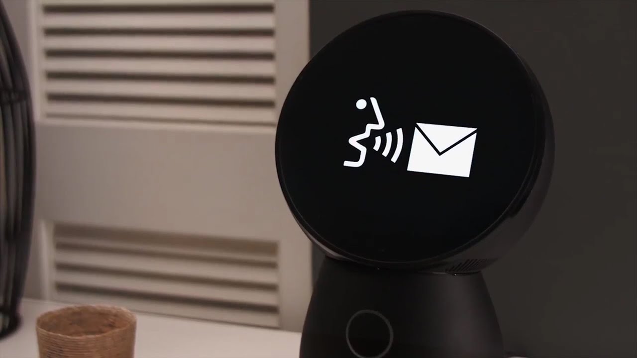 Take Pictures and Messages with Jibo the First Family Robot