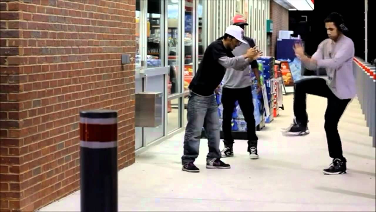 Dubstep Dance DoomsDay 2012 (MUST WATCH)