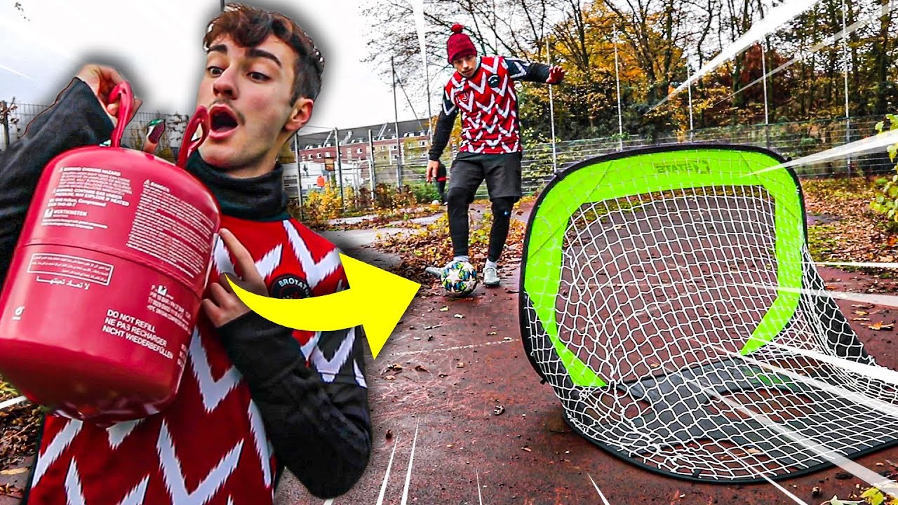 FU&szlig;BALL GOLF CHALLENGE AUF VERLASSENEM FU&szlig;BALLPLATZ !