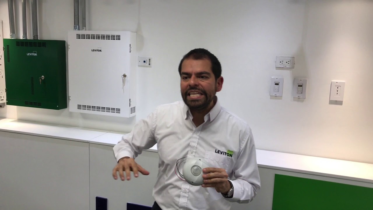 Levitón,  Brinda a tus clientes soluciones de control en iluminación y ahorro.
