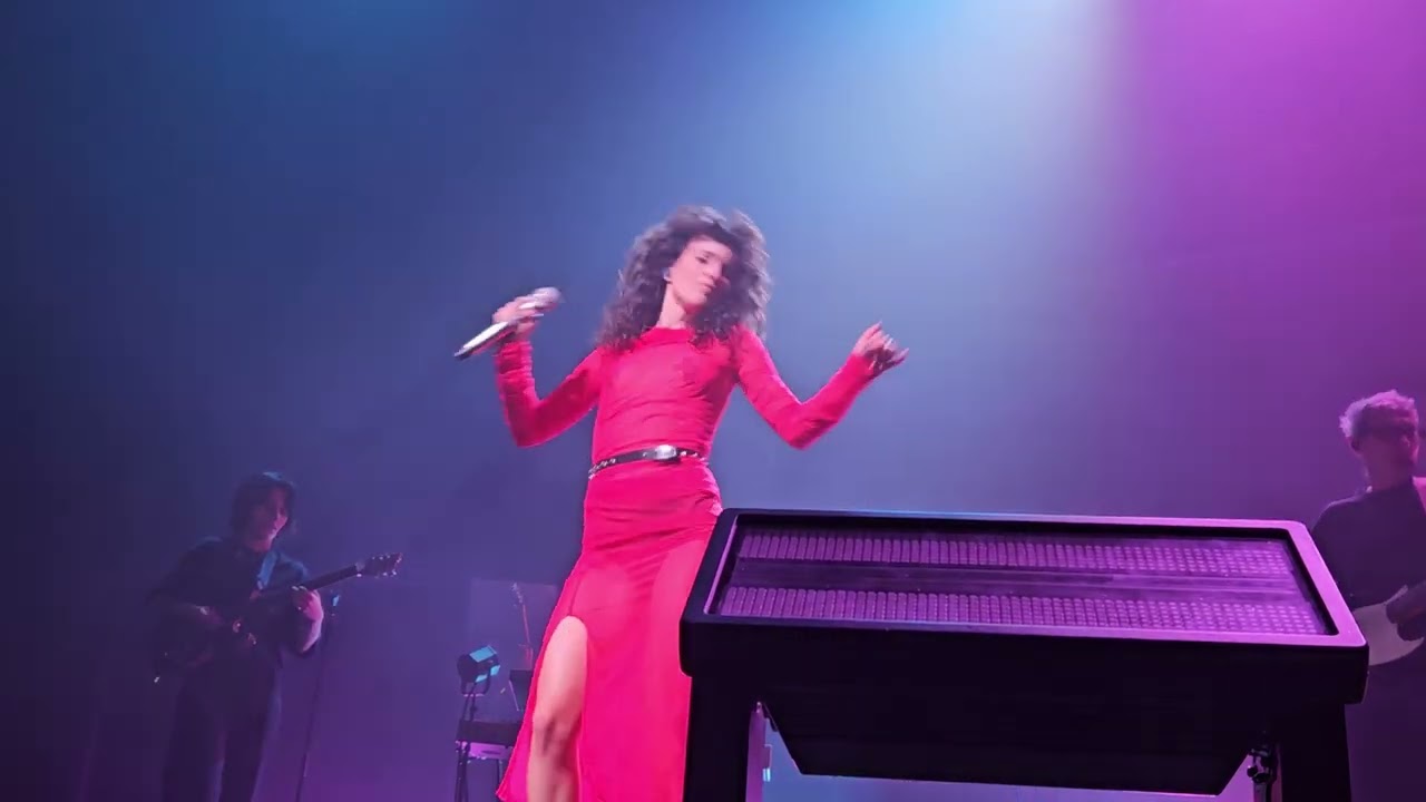 Barbara Pravi - Qui j'étais (Maastricht 09.02.25)