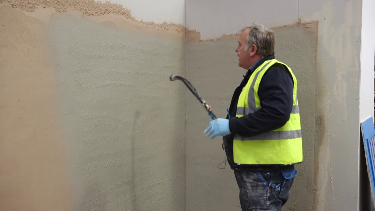 Thistle SprayFinish Plaster Demo | British Gypsum