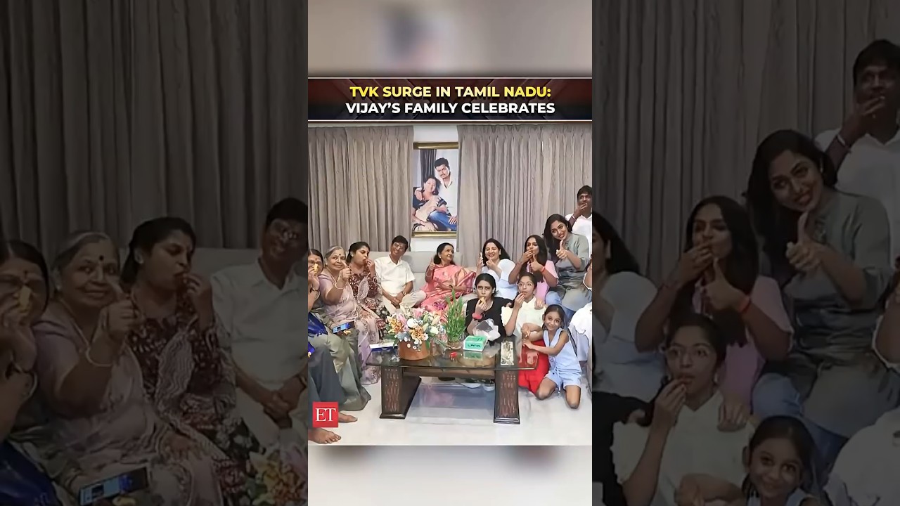 Семья Виджая празднует победу TVK на выборах в Тамилнаду.