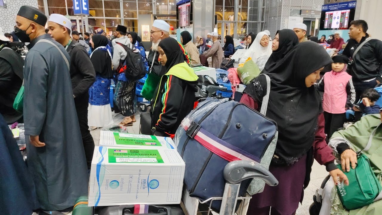 GROUP KU12 2024 BANTU MEMBANTU BERSAMA USN DI AIRPORT MADINAH - NAK PULANG DAH NI