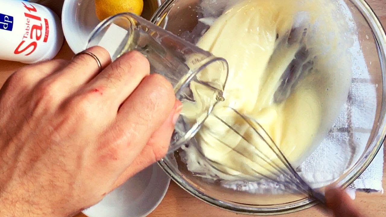 COMO HACER MAYONESA CASERA NATURAL A MANO. MUY FACIL. SIN BATIDORA. PASO A PASO.  - Chef Elias Marin