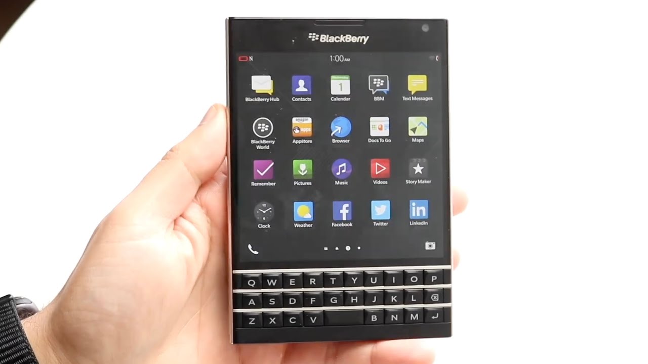 Почему вам всё равно стоит купить телефон BlackBerry в 2025 году