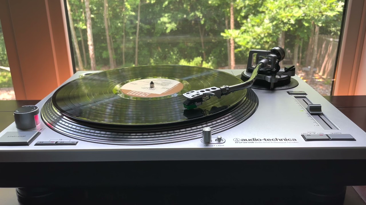 Vera Lynn's greatest hits from my vinyl collection [coffee table jazz, oldies]