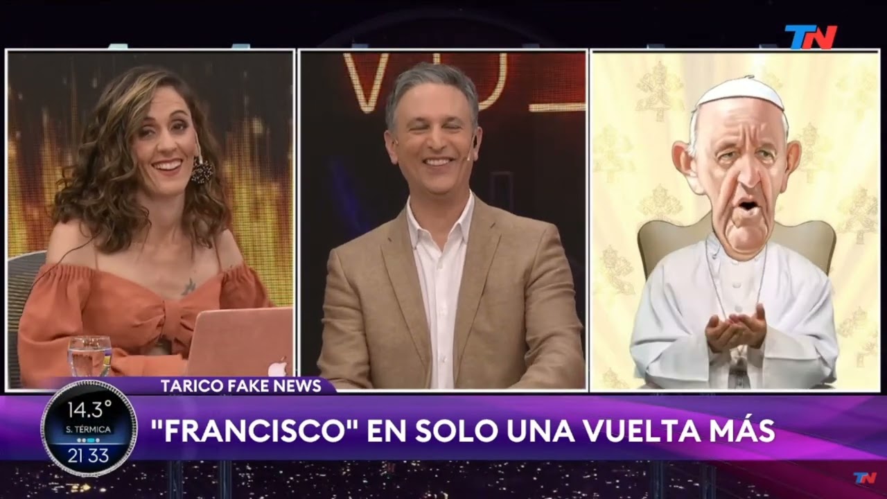 Tarico imitando a el Papa Francisco en Solo una vuelta mas