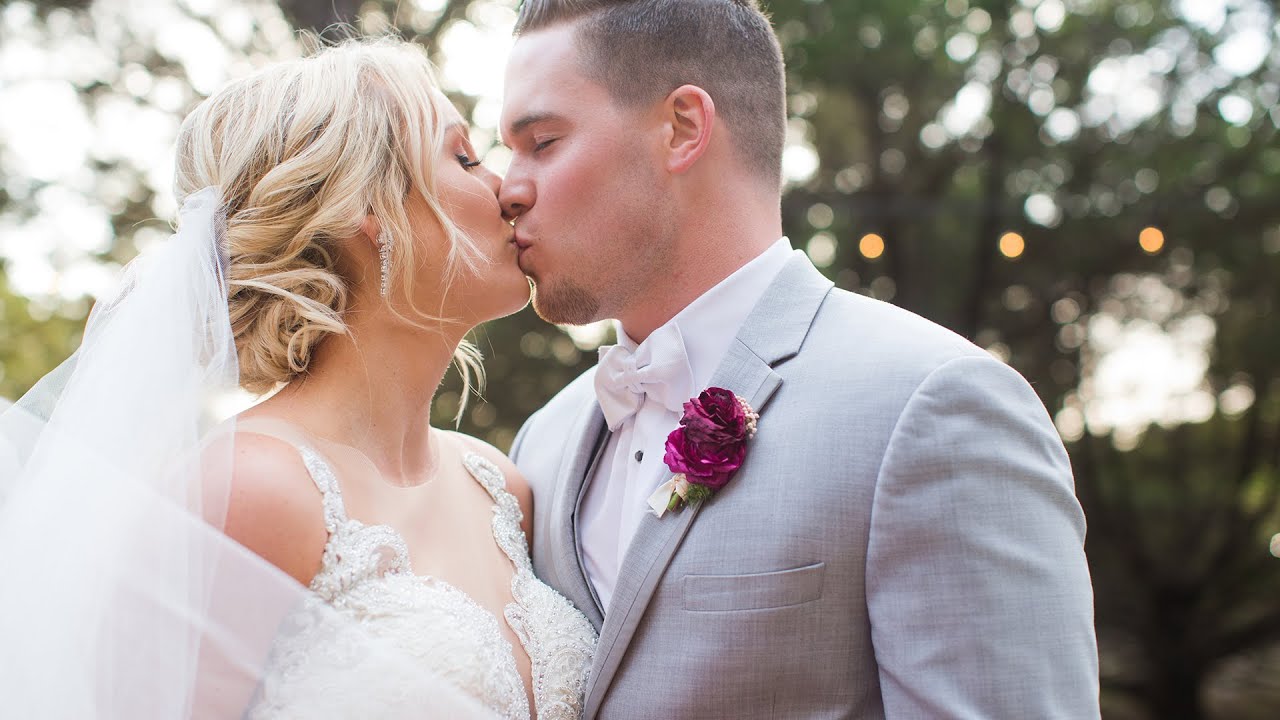 Taylor & Dylan Honza at Hidden Creek Event Venue in Heath Texas