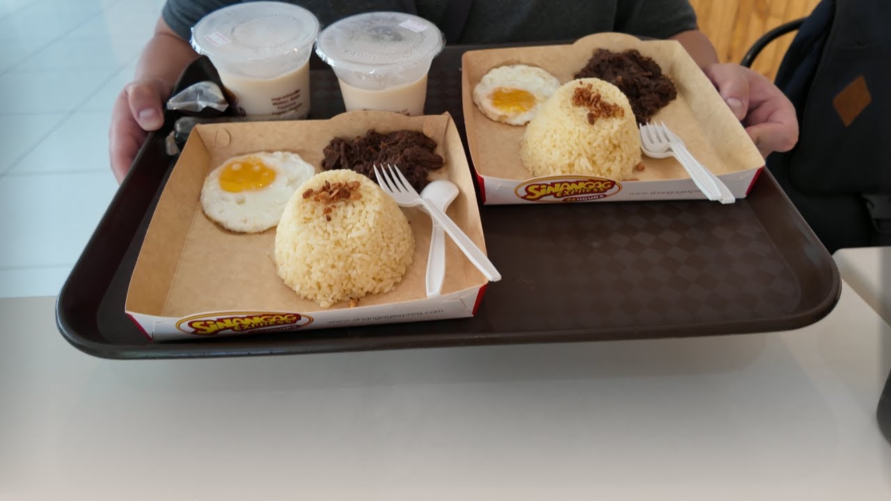 Filipino Office Worker Cheap Lunch at Sinangag Express