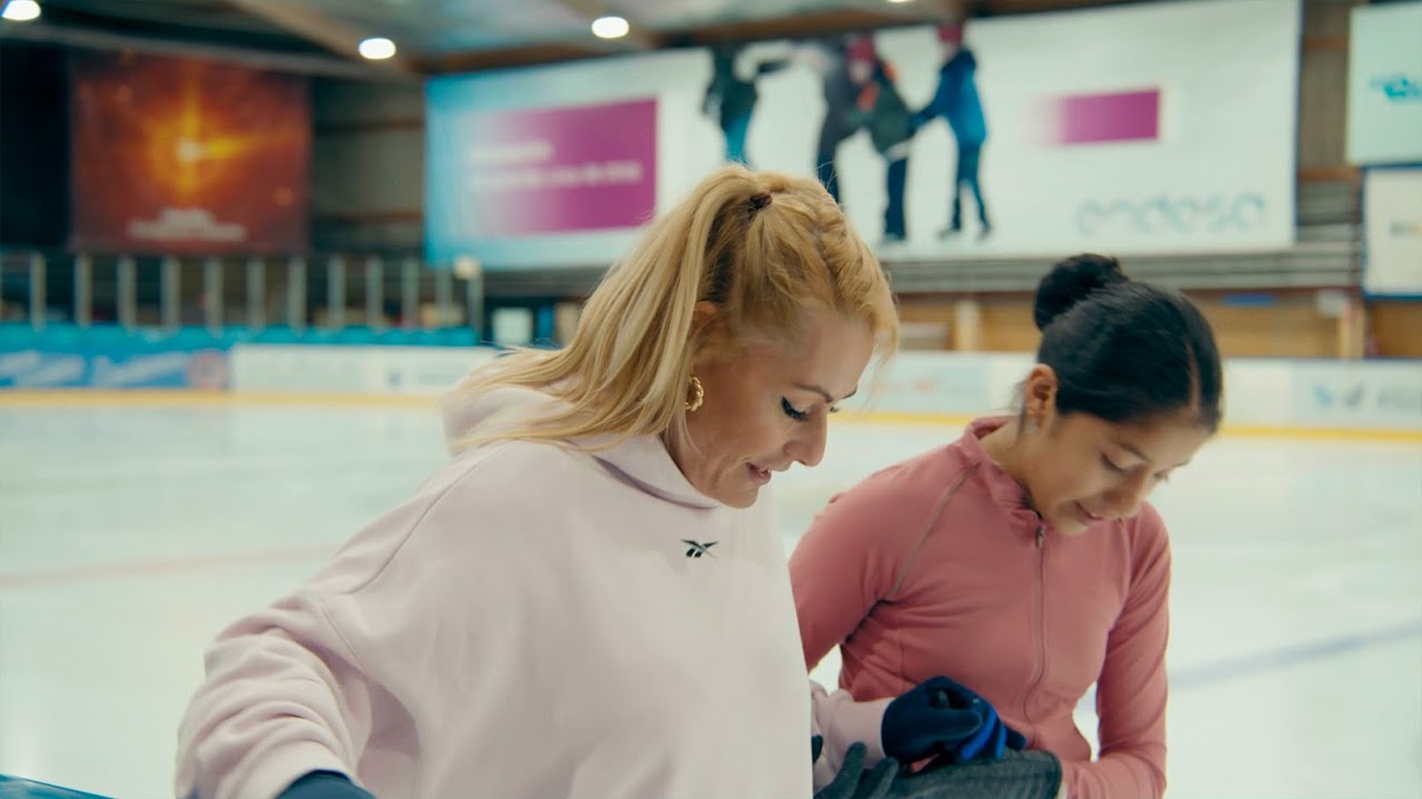 'Mueve la patata' #2: Bibian Navarro enseña a patinar a Lydia Valentín