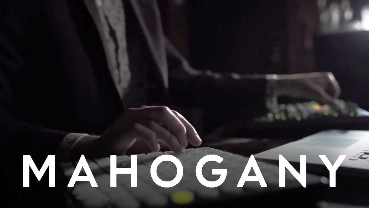 Flume - Holdin' On | Mahogany Session