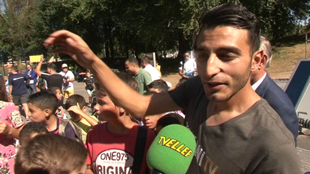 TVEllef: Touzani opent Cruijff Court Donderberg