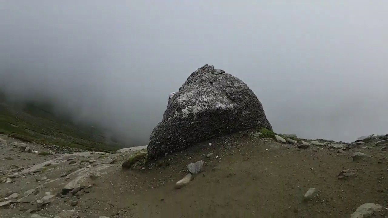 Cele 3 v&acirc;rfuri peste 2.500 m din Munţii Bucegi