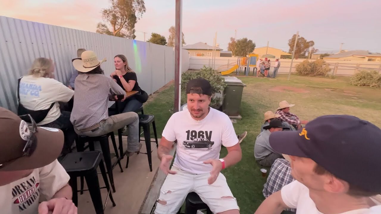 AUSTRAALIA EP12 Peseme Dump Trucki, käime rodeol ja ootame uusi inimesi