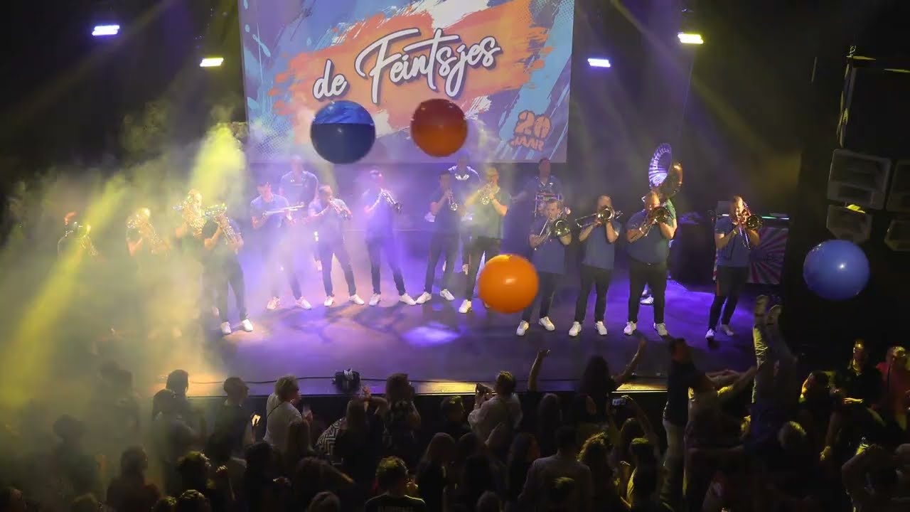 20 jaar Dweilorkest de  Feintsjes Set 3 Neushoorn Leeuwarden 18 April 2025