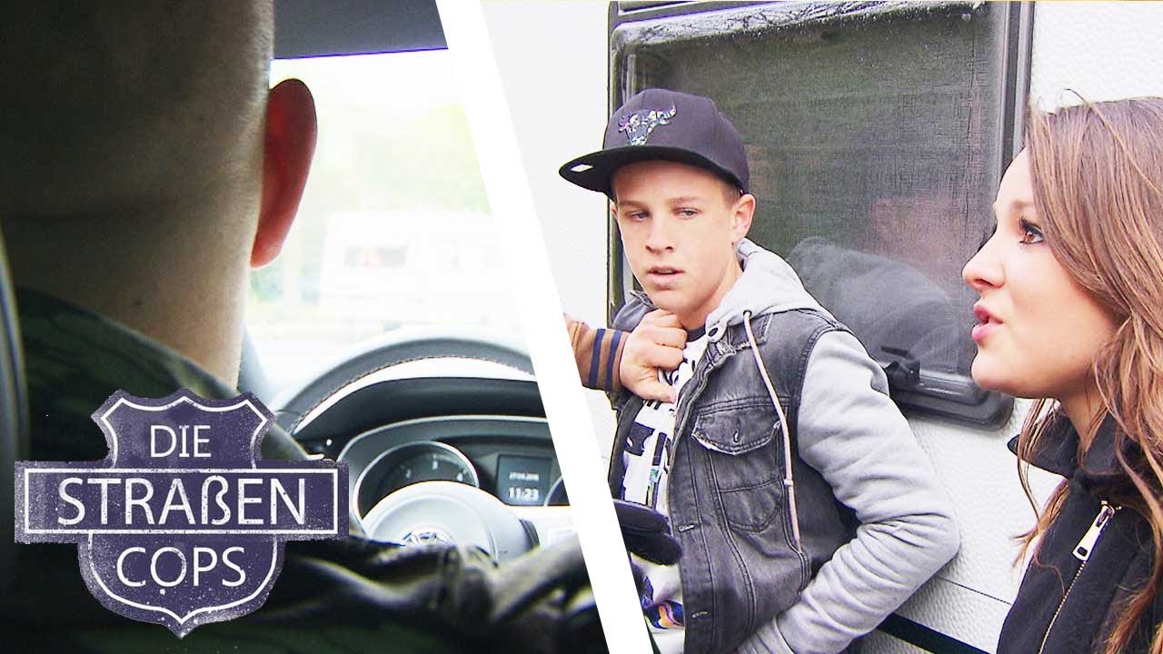 Julian (15) bei Observierung auf Wohnwagenstrich erwischt | Die Straßencops