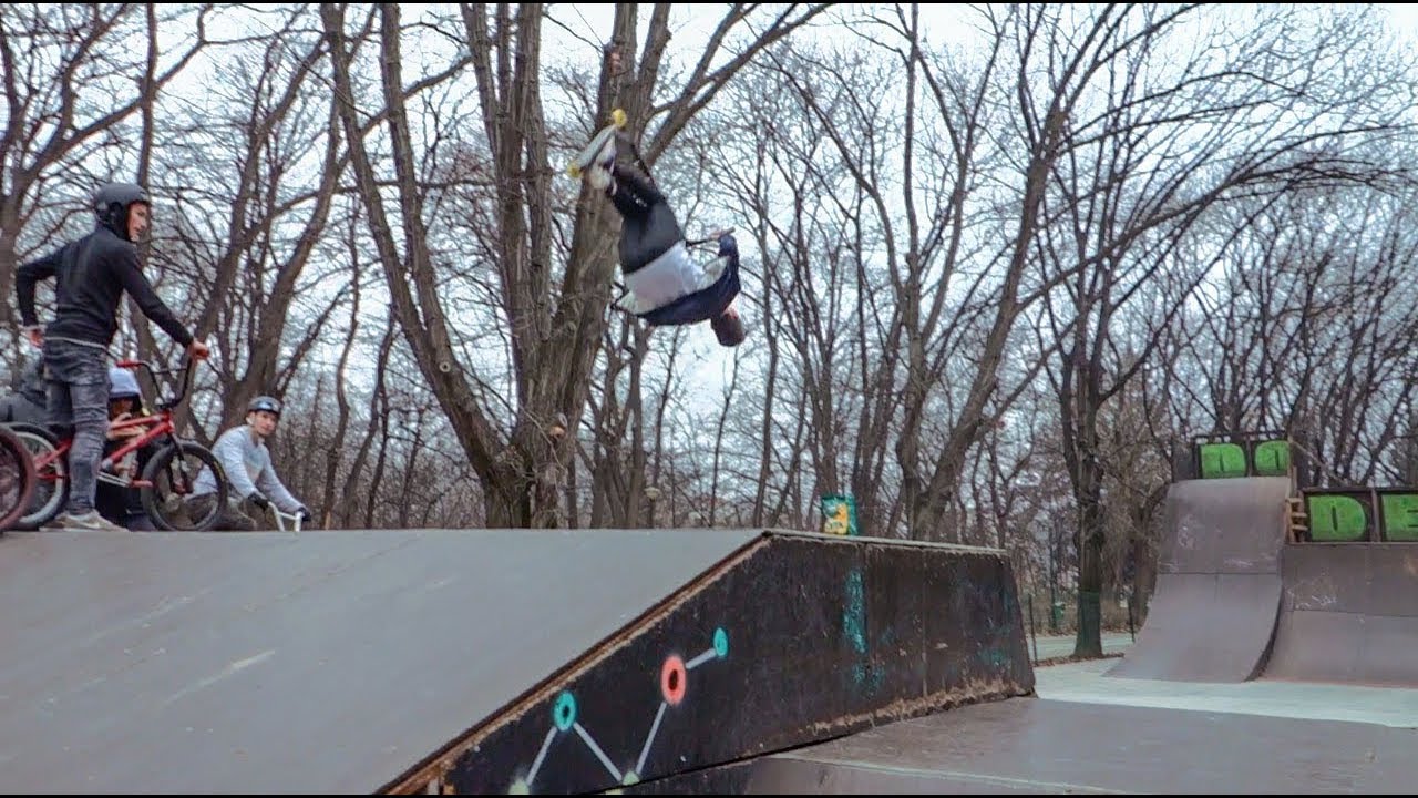 BACKFLIP PE TROTINETA CU MARK FILMEZ !!