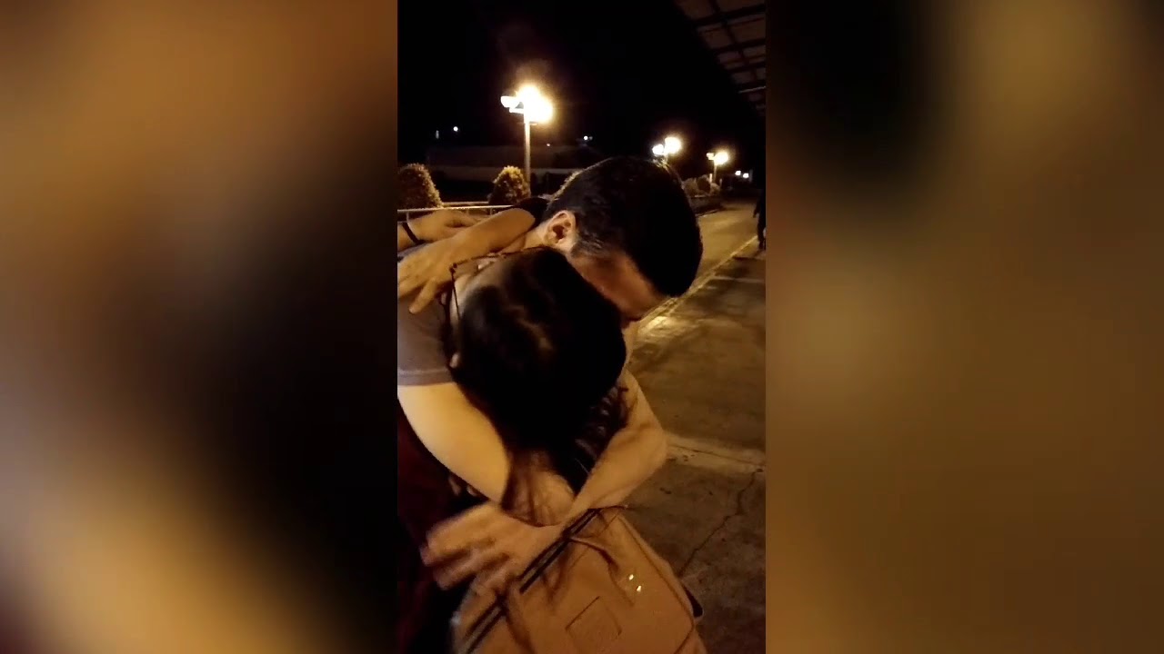 LDR - Meeting for the first time [From France to Philippines with love. 💕]