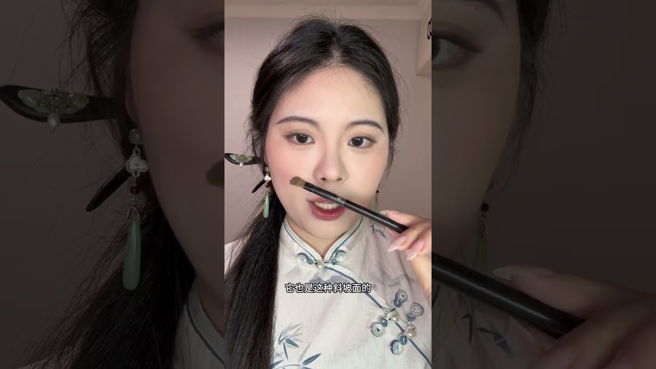 Top 9 Makeup Brushes Every Beginner Needs