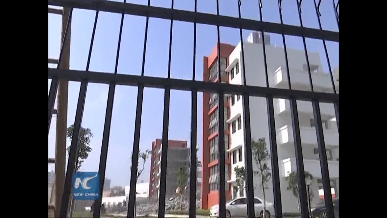 New school building demolished in S. China