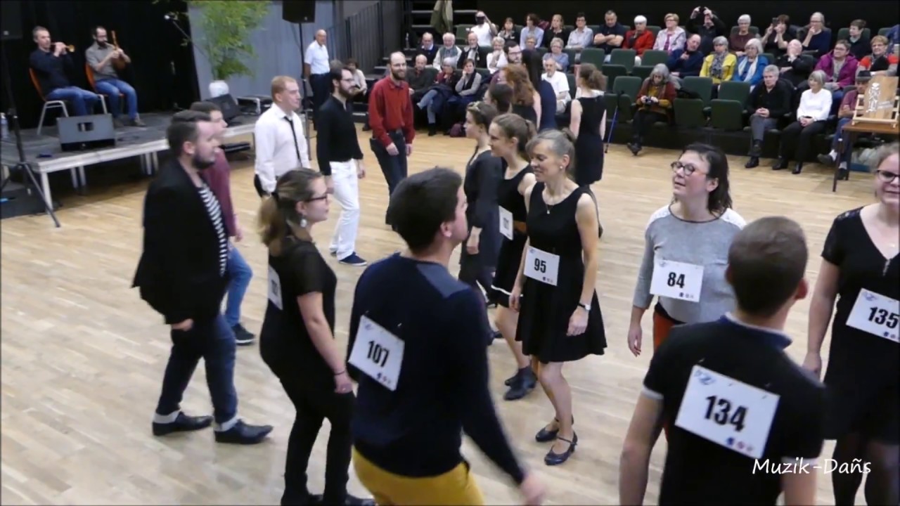 Danse bretonne : Finale Treger 2017 sonnée par Léhart/Messager