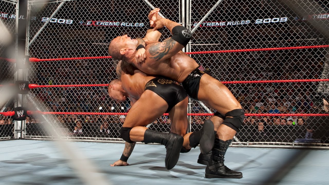 Randy Orton and Batista&rsquo;s vicious WWE Title Steel Cage Match: WWE Extreme Rules 2009