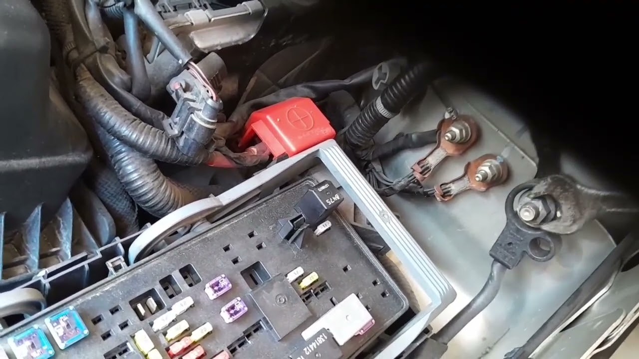 Fuga de corrente que descarrega sua bateria, Fiat freemont/ Dodge Journey