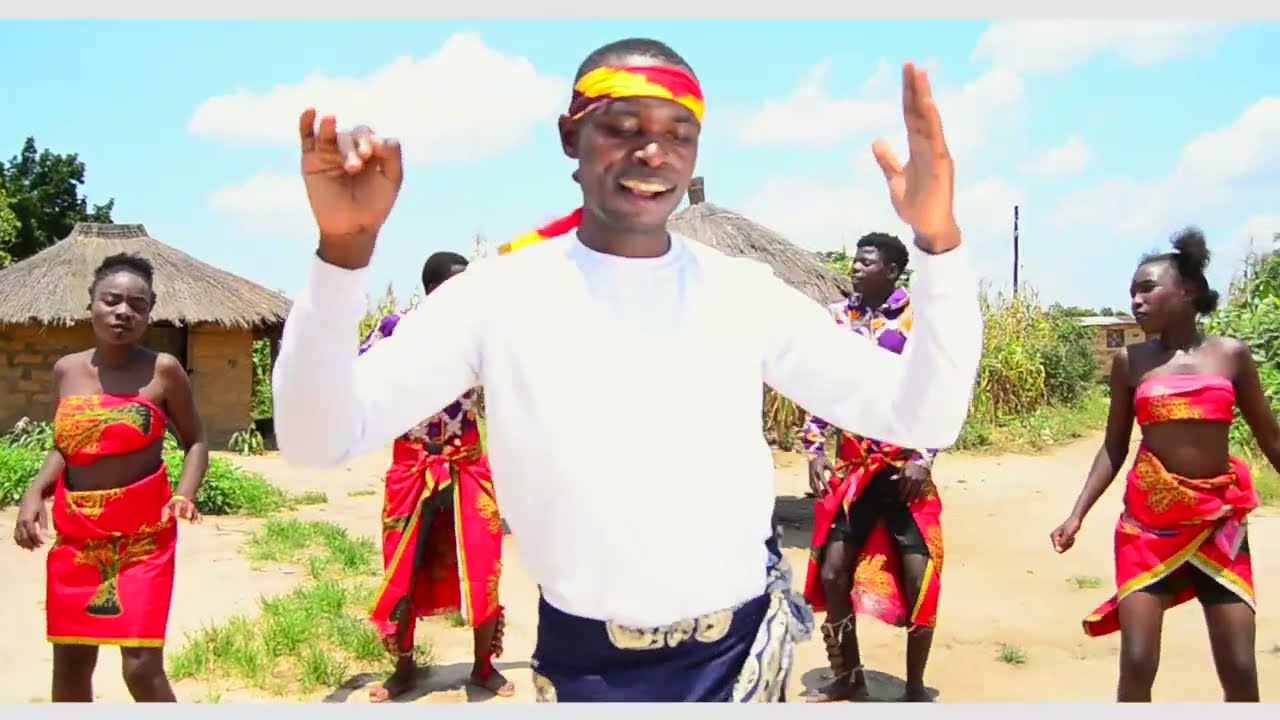 FINE DK feat DENY GEE KACHAKU... LOMBENUÑA (Official music video)