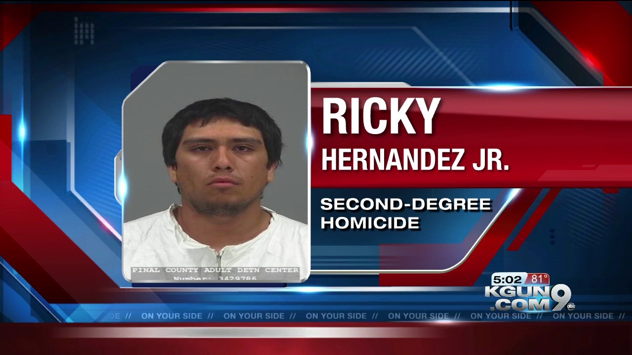 Man accused of stabbing and killing father in Pinal County