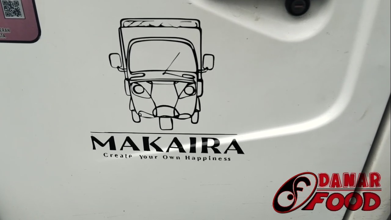 Makaira Coffee Street : Create Your Own Happiness Setiap Tegukan di Tengah Hiruk Pikuk Kota Semarang