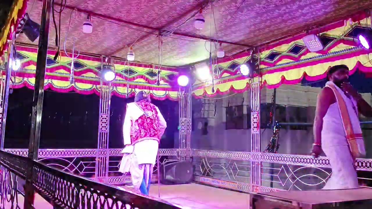ମଝେନ୍ ପଦର ନାଟକ 