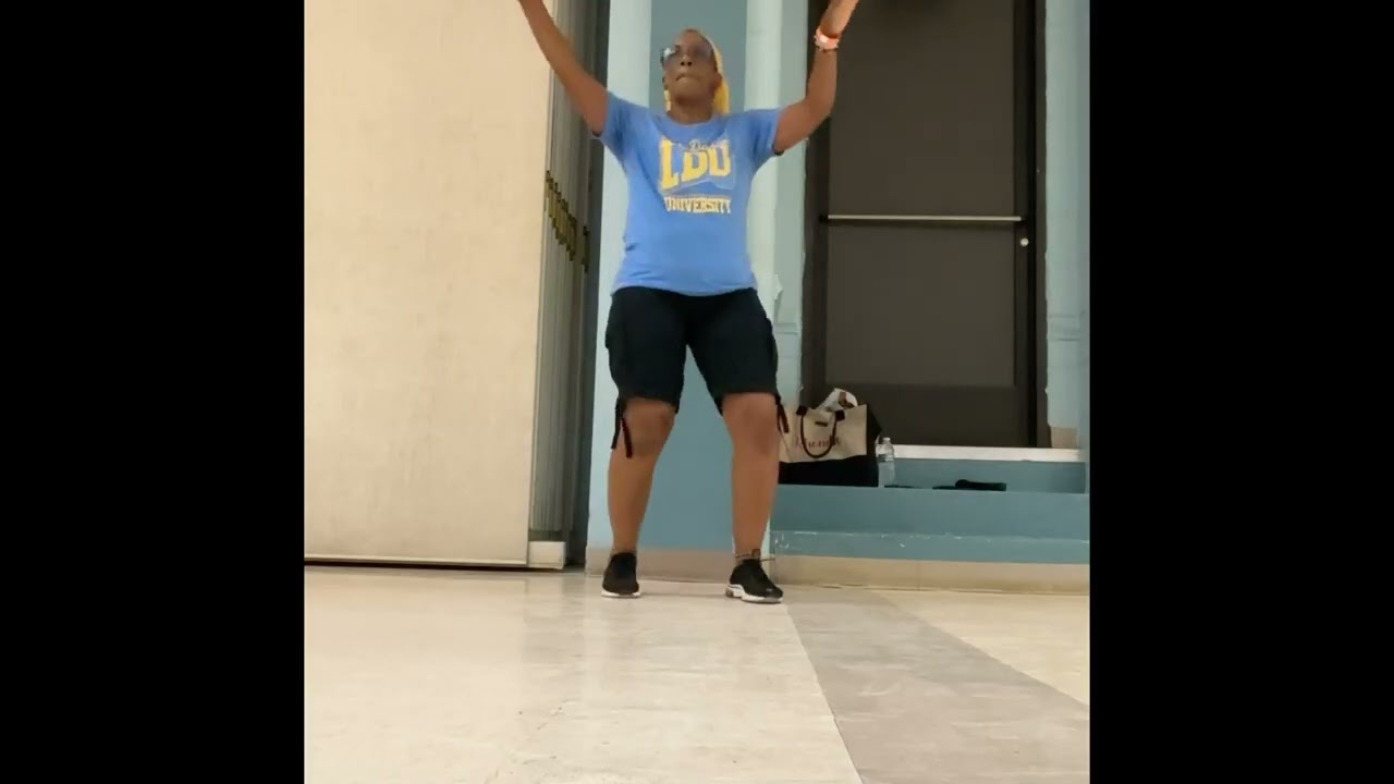 Love Me For Real line dance (instructional and dance @3:15)