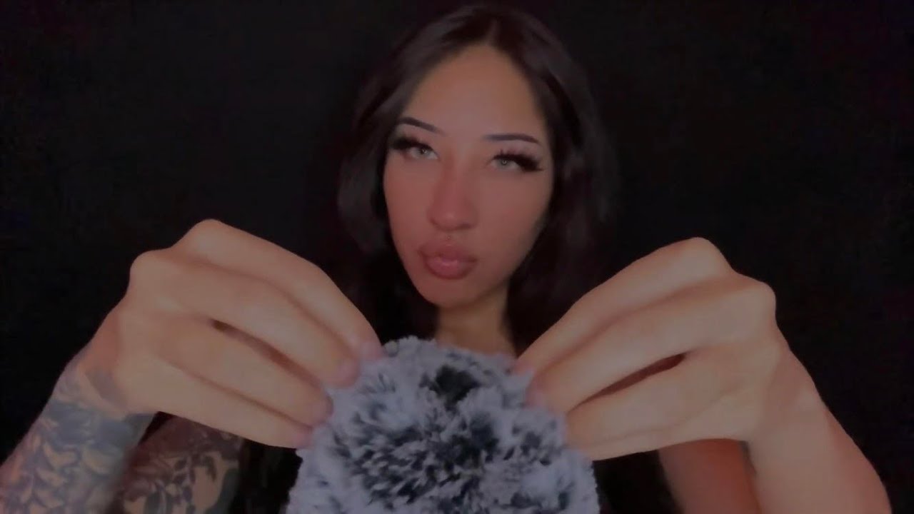 ASMR Fluffy Microphone Rubbing