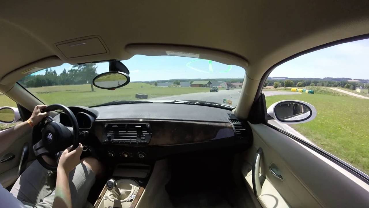 bmw Z4 coupe vs miata NC Vysoke Myto trackday