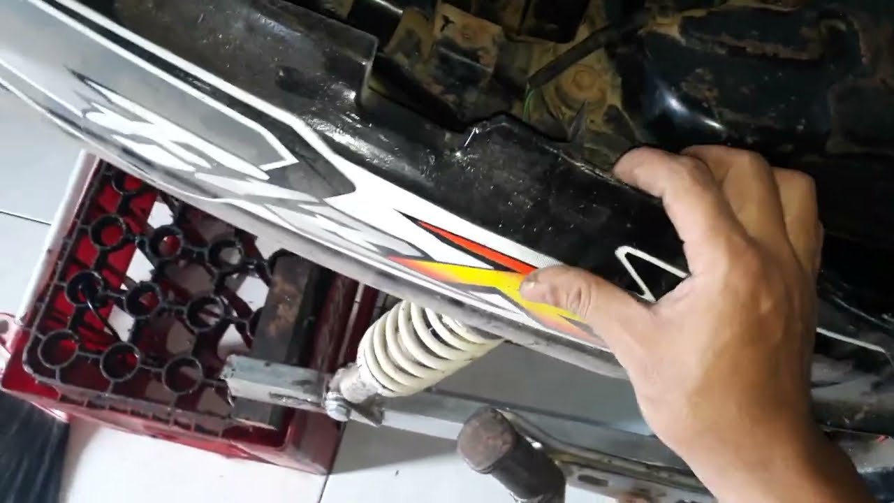perbedaan baut bodi/costum di rangka force 1 dan rangka fizr