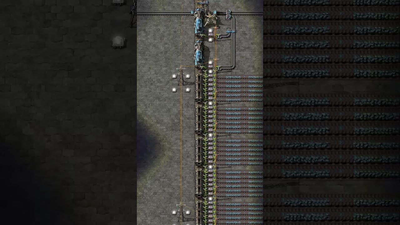 Train unloading its load #factorio #train #trains