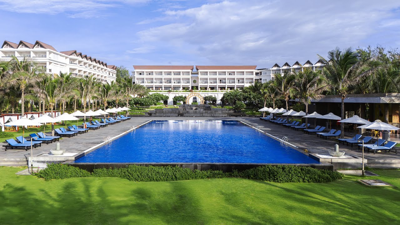 MUINE BAY RESORT