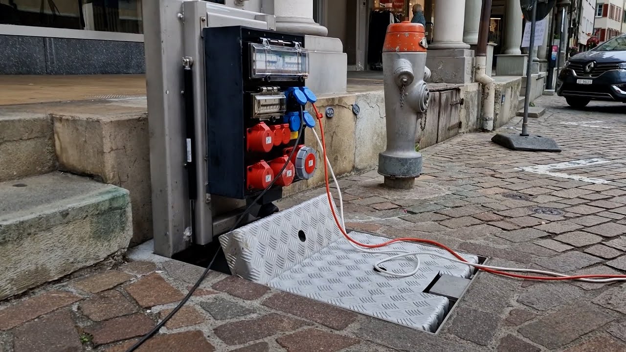 Campetto from GIFAS &ndash; the flexible underfloor power distributor for public spaces and events