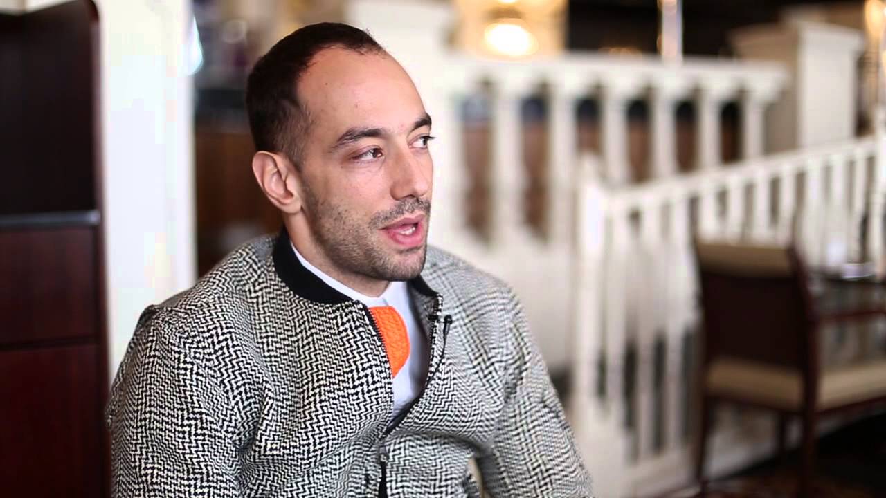 Arctic Monkeys & Albert Hammond, Jr. On Wish To Support  - Interview (NME)