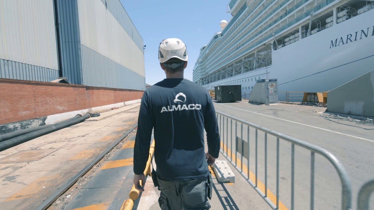 ALMACO Stunning surroundings at sea