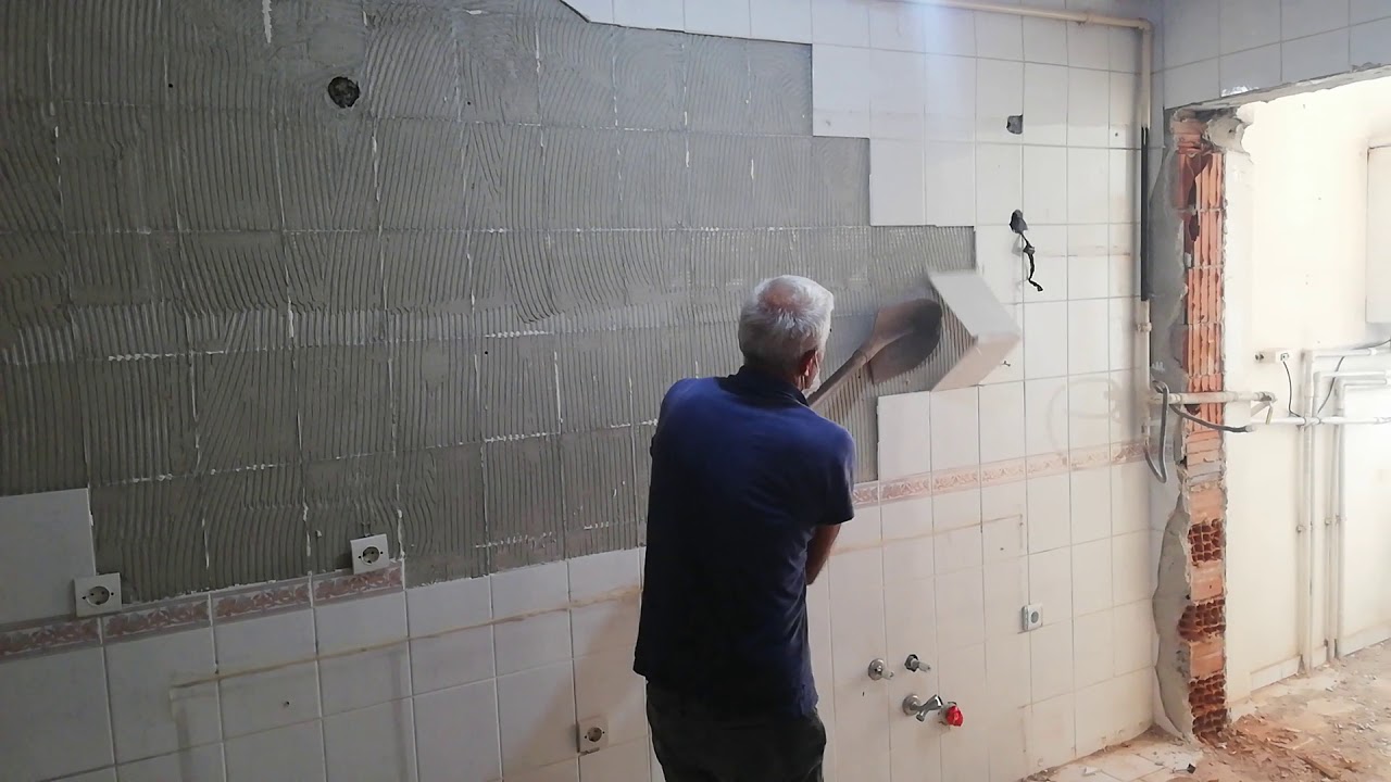 Ordu lu toprağam. Fayans nasıl sökülür ders veriyor