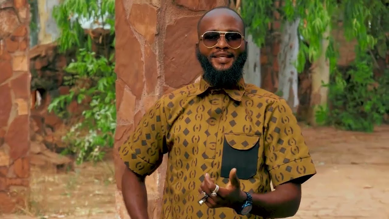 Ebelou Djiguiba Edji One l'enfant du pays Dogon Baikundu RDV le 25 avril au Palais de la culture